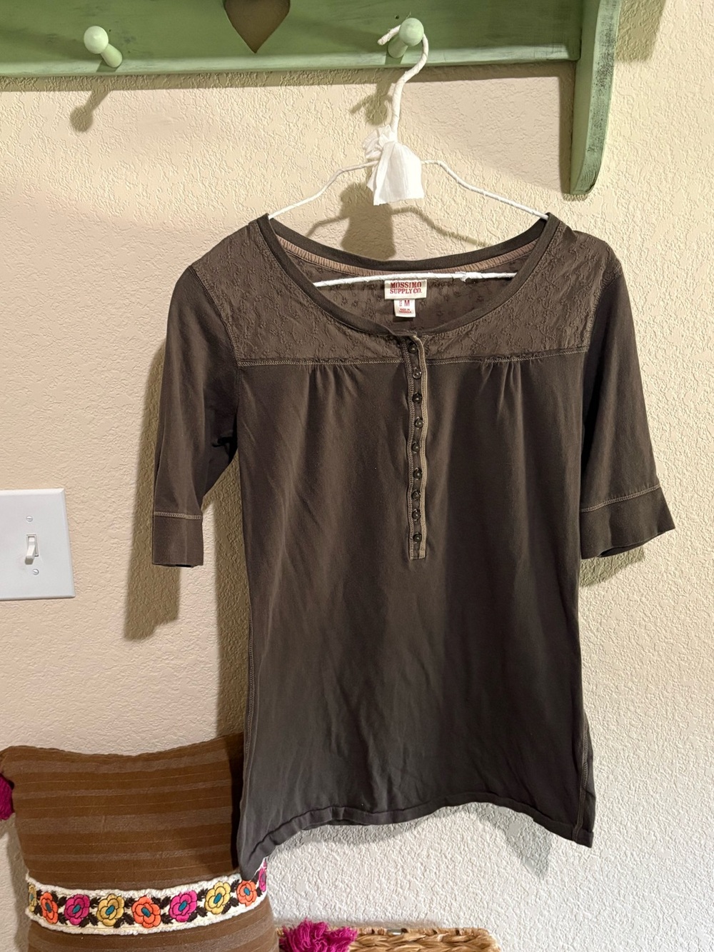 Vintage Mossimo Women’s Brown Henley Lace Short Sleeve Tee